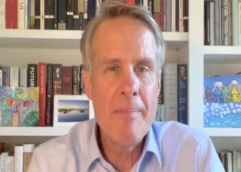 Reporter & Anchor Terry Moran Shares Next Career Move Days After ABC News Firing Over Anti-Trump Post