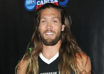 Former NFL Star Bryan Braman Battles Aggressive Cancer, Turns to GoFundMe for Life-Saving Help