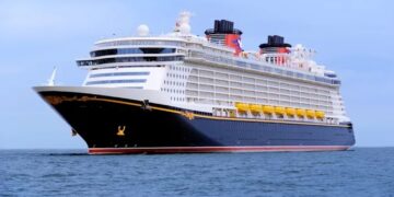 Father Jumps Overboard After Daughter Falls From Disney Cruise Ship