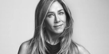Jennifer Aniston to Headline New Apple TV+ Dramedy Based on Jennette McCurdy’s Best-Selling Memoir